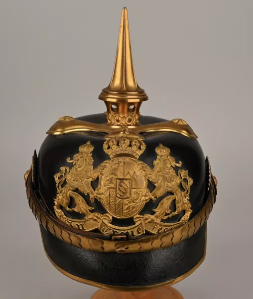 Bavarian Infantry Officers Pickelhaube Visuel 1 principal